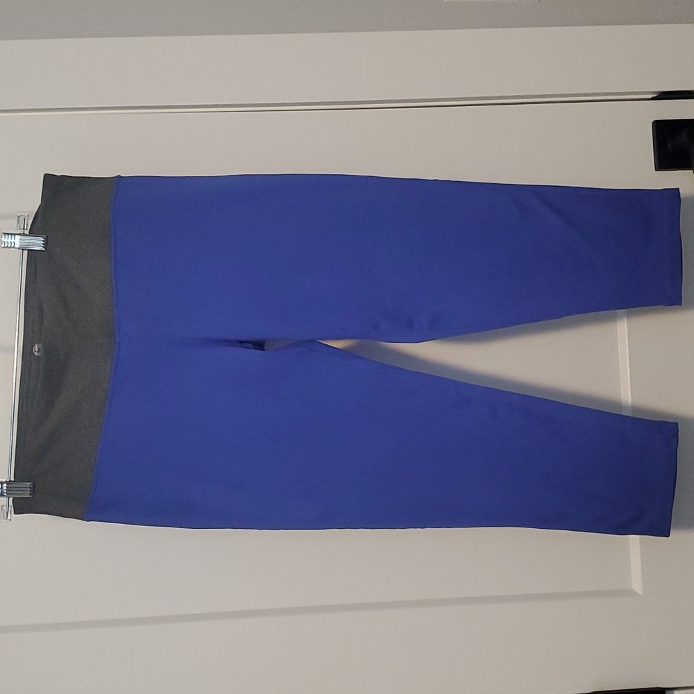 90 degree active capri legging blue/gray sz L